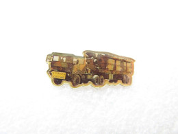 PIN'S   MILITARIA   CAMION RENAULT - Militari