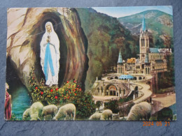 LA  BASILIQUE ET L'APPARITION - Lourdes