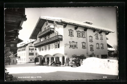 AK Westendorf /Tirol, VW Bully An Der Pension Haus Veronika Im Schnee  - Autres & Non Classés