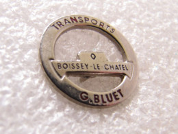 PIN'S     TRANSPORT   G. BLUET  BOISSY LE CHATEL   RENAULT - Transportation