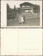 Gruppenfoto Echtfoto Familie Vor Privatem Wohnhaus 1940 Privatfoto - Ohne Zuordnung
