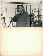 Menschen / Soziales Leben - Arbeiter  Person Im Labor 1962 Privatfoto - Non Classés