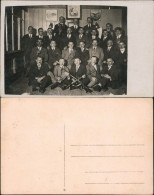 Ansichtskarte  Trinkgesellschaft - Männergruppe - Gewehre 1925  - Personnages