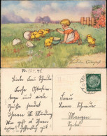 Ansichtskarte  Ostern - Mädchen Füttert Küken Künstlerkarte 1935 - Pâques