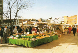 Northampton Fruit & Vegetable Sellers Market Square Postcard - Northamptonshire