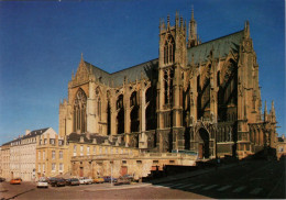 METZ - Cathédrale Saint-Etienne - Vue De La Place De Chambre - Metz