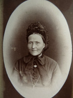 Photo CDV Hüsser  Porrentruy   Portrait Femme âgée Souriante  Coiffe  CA 1880-85 - L454 - Anciennes (Av. 1900)