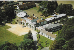 PARK PLACE CENTRE, WICKHAM, HAMPSHIRE, ENGLAND. UNUSED POSTCARD  Nd5 - Eglises Et Couvents