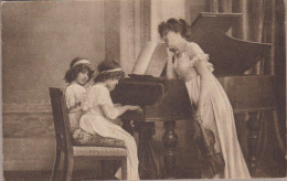 Grete Reinwald, Sister Hanni & Mother Music Piano Old PC  Cpa. - Portraits