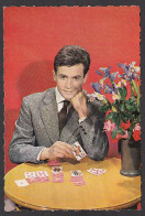 092928/ Homme Avec Un Jeu De Cartes - Uomini