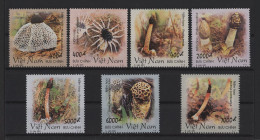 Vietnam - 2001 Mushrooms MNH__(TH-24528) - Vietnam