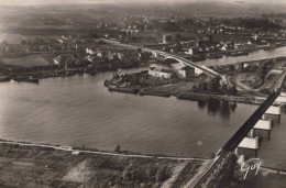 EN AVION SUR CONFLANS SAINTE HONORINE VUE SUR MAURECOURT ET ANDRESY - Conflans Saint Honorine