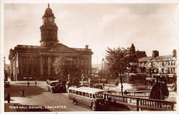 England: Lancaster - Town Hall Square Gl1938 #146.701 - Autres & Non Classés