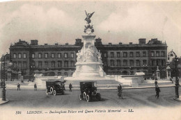 England: London Buckingham Palace And Queen Victoria Memorial Ngl #147.505 - Andere & Zonder Classificatie