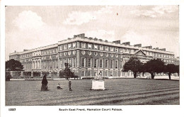 England: London Hampton Court Palace South-East Front Ngl #147.537 - Sonstige & Ohne Zuordnung