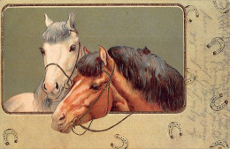 Tiere: Zwei Pferdeköpfe Mit Goldenen Halftern Prägekarte Gl1906 #150.780 - Other & Unclassified