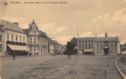 Péruwelz Grand'Place Hotel De Vlle Et Banque Nationale Ngl #149.504 - Sonstige & Ohne Zuordnung