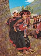 Perú Cusco Native Girl From Pisac Ngl #D6137 - Autres & Non Classés