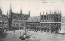 Lübeck Marktplatz Ngl #153.766 - Autres & Non Classés