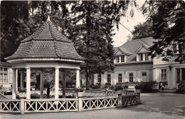 Bad Berka Goethebrunnen Und Kurhaus Gl1962 #152.163 - Autres & Non Classés