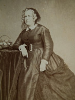Photo CDV Eugène Hallier à Paris - Femme En Pied, Sidonie Bedu, Second Empire Ca 1865 L453 - Old (before 1900)