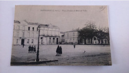 Carte Postale Ancienne ( AA10 ) De Marmande  , Place D Armes Et Hotel De Ville - Marmande