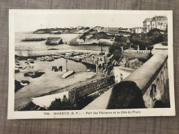 BIARRITZ Port Des Pecheurs Et La Côte Du Phare - Biarritz