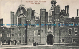 R668964 Hampton. The Base Court. Court Palace. Hayden - World