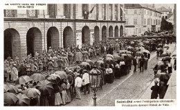 La Guerre De 1914-1915 Dans Les Vosges - Saint-Dié Avant L'Occupation Allemande - Prisonniers Devant L'Hôtel De Ville - Saint Die