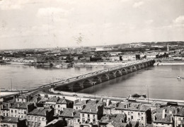 BORDEAUX - Le Pont Sur La Garonne - Bordeaux