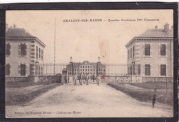 51. CHÂLONS SUR MARNE . Casernes . Quartier Corbineau . 5 Iéme Chasseurs . Animée - Châlons-sur-Marne