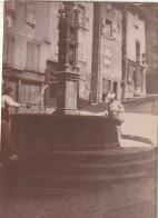 Photo 1903 LE PUY EN VELAY - Rue Des Tables, La Fontaine (A256) - Le Puy En Velay