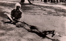 CPSM - Scènes & Types - Un Méchouï - Edition Photo-Africaines (format 9x14) - Scènes & Types