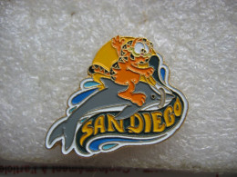Pin's Garfield à San Diego - Città