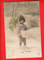 VBD-02 Bonne Année  Enfant Et Trèble à Quatre Circ. 1919  Petite Fente - New Year