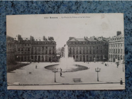 CPA  - 1232  - RENNES  - LA PLACE DU PALAIS ET LE JET D ' EAU - Rennes