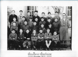 Photographie Souvenir Scolaire 1951. Groupe D' élèves LE CREUSOT SUD - Lieux