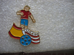 Pin's Du Championnat Mondial De Football Au USA En 94 - Fussball