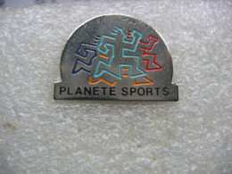 Pin's Planète Sports - Athlétisme