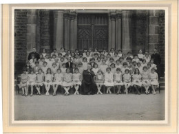 Photographie D' Un Groupe D' Enfants. Lelonge LE CREUSOT - Lieux