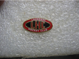 Pin's Du Logo Du LHC (Lausanne Hockey Club) - Patinage Artistique