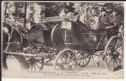 HISTOIRE - VOYAGE PRESIDENTIEL - M. POINCARE à LYON Se Rend à L'Hôtel De Ville En Mai 1914 - Histoire