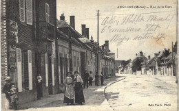Carte POSTALE Ancienne De  ANGLURE - Rue De La Gare - Anglure