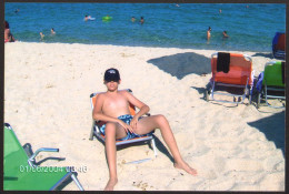 School Boy Sitting  On Beach Old Photo 10x15 Cm #41385 - Personnes Anonymes