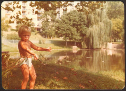 Boy On Beach Old Photo 9x12 Cm #41390 - Anonymous Persons