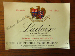 "LES GRECHONS" Appellation Ladoix Controlée - Domaine François CAPITAIN GAGNEROT à Ladoix Serrigny - Bourgogne