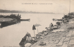 LA MÉNITRÉ, Laveuses Sur La Loire - Blanchisseuses, Lavandières - Autres & Non Classés