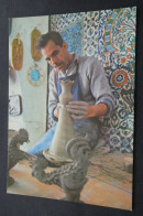 Nabeul (Tunisie): Un Potier - Société Carthage, Tunis - Artisanat