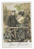 CPA Circulée En 1915 - Doux Souvenir - Couple Sur Un Pont De Bois - - Coppie