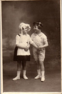 CP Carte Photo D'époque Photographie Vintage Enfant Costume Déguisement Fête - Sonstige & Ohne Zuordnung